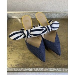 CAbi Navy Blue White Bow Kitten Heels Women’s 8.5 Mules Shoes Sandals Style 6022